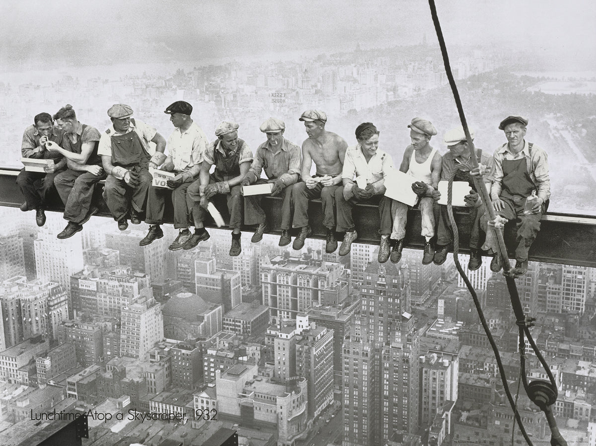 Charles Ebbets - Eating above Manhattan